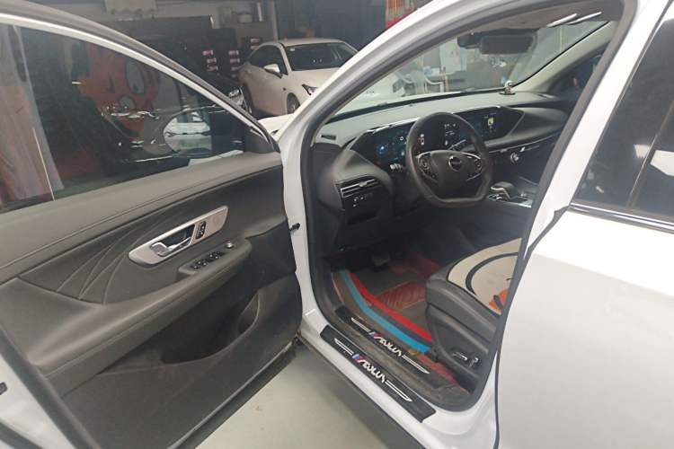 Used Dongfeng Aeolus Huge 2022 Mach Dual-Motor 1.5T MHD Dare-to-Dream Edition
