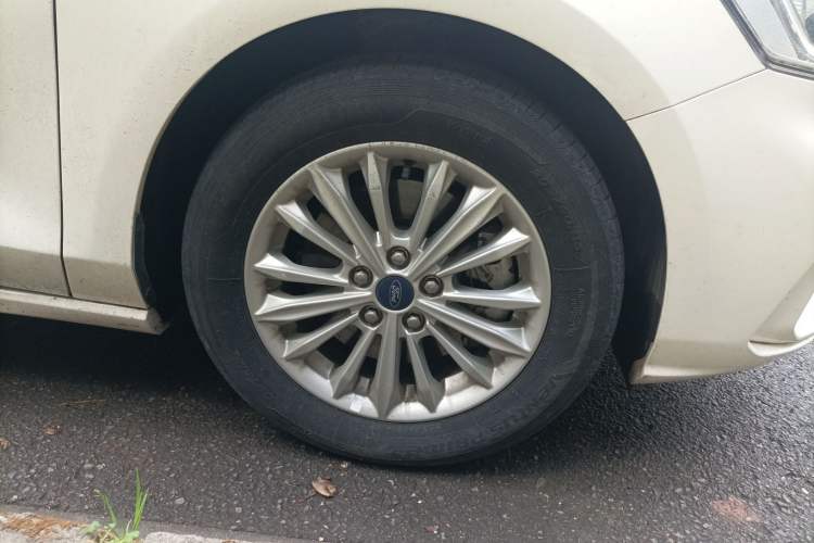 Used Ford Focus 2020 Sedan EcoBoost 180 Automatic Trend Edition