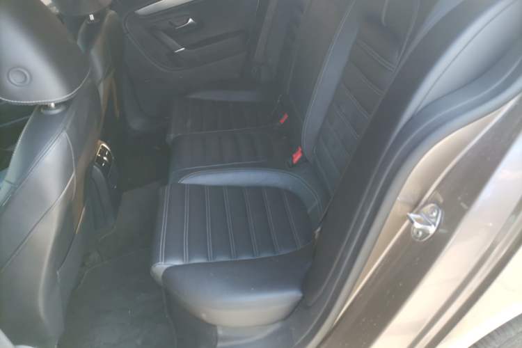 Used Volkswagen FAW-Volkswagen CC 2015 1.8TSI Prestige Model
