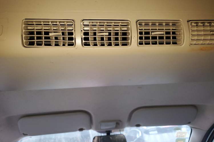 Used Wuling Rongguang V 2018 1.5L Practical Version
