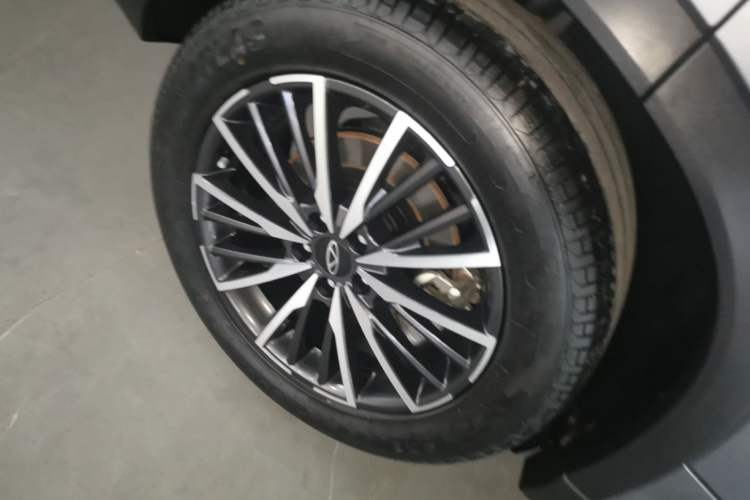 Used Chery Tiggo 8 PRO 2024 Champion Edition 290T Two-Wheel Drive Shining Version 5 Seats
