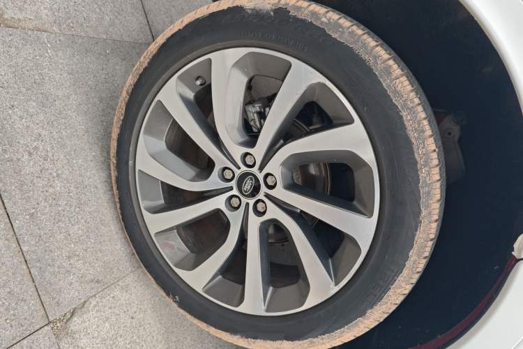 Used Land Rover Discovery Sport 2020 249 PS R-Dynamic Performance Edition
