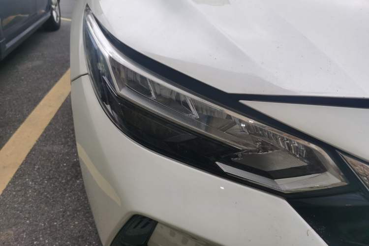 Used Nissan Sylphy 2022 1.6L XL CVT Enjoyment Edition Right Front Headlight