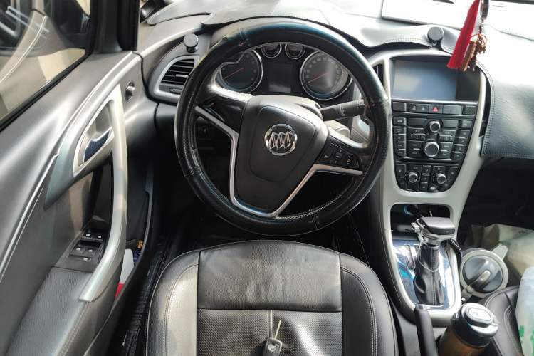 Used Buick GT 2011 GT 1.8L Automatic Fashion Edition Leather Model