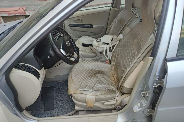 Used Soueast V3 Lingyue 2014 1.5L Manual Entry-Level Version
