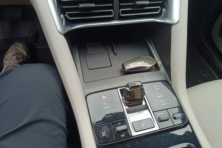 Used BYD Song PLUS New Energy 2025 DM-i 112KM Prestige Model
