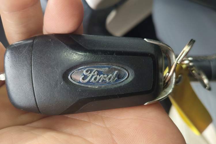 Used Ford Escort 2015 1.5L Automatic Fashion Model Vehicle Key