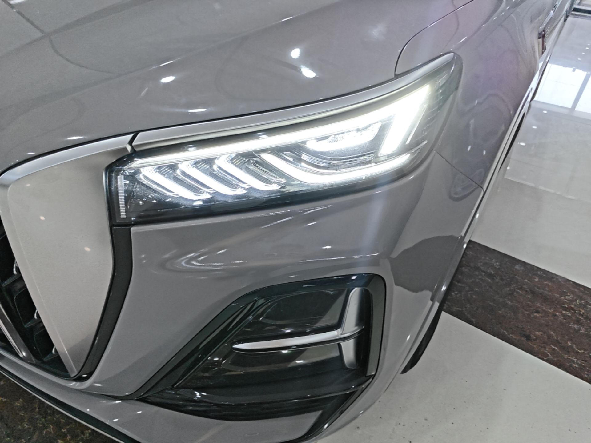 Hongqi HS5 2023 2.0T Qixiang Pro Edition — снимка 8