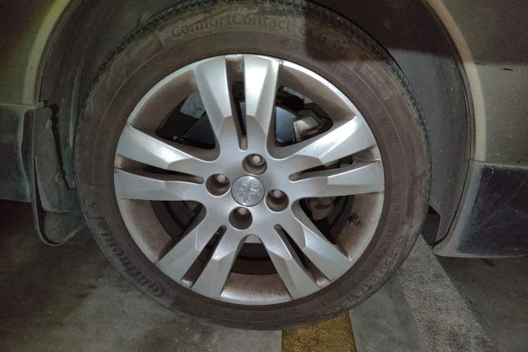 Used Peugeot 3008 2015 2.0L Automatic Trend Edition