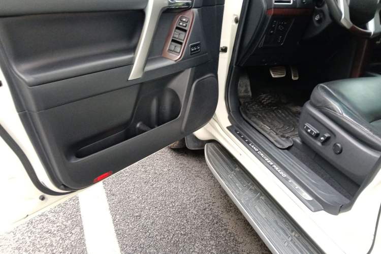 Used Toyota Prado 2016 3.5L Automatic VX NAVI