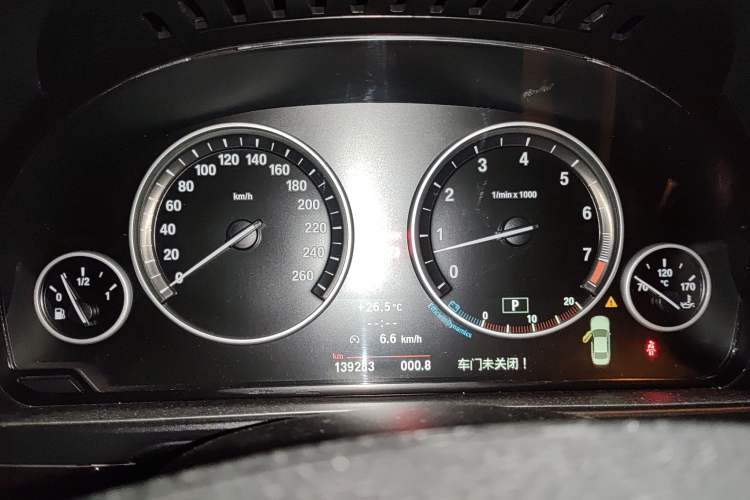 Used BMW 5 Series 2011 523Li Luxury Model
