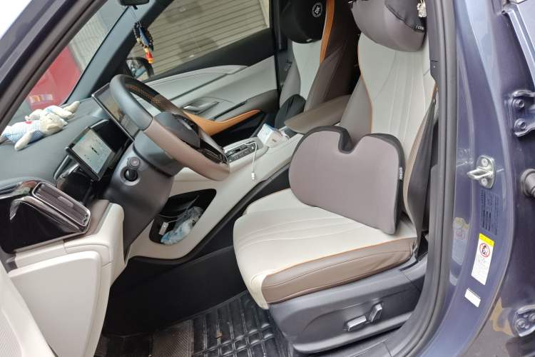 Used BYD Song Pro New Energy 2023 Champion Edition DM-i 110KM Beyond Model Left Front Seat