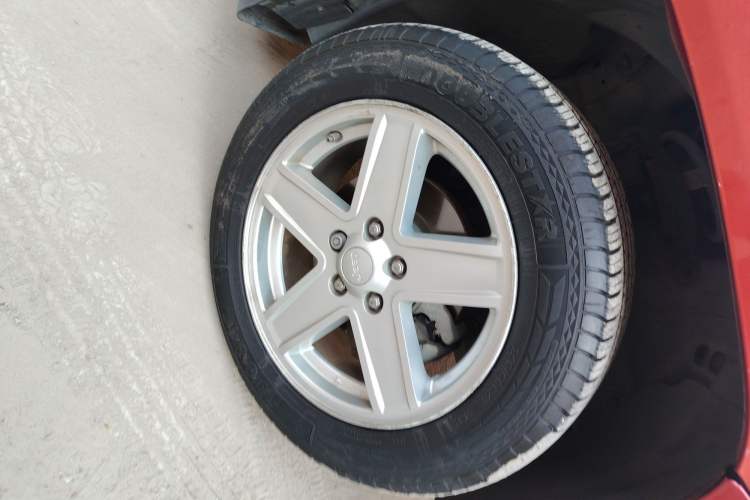 Used Jeep Compass 2007 2.4L four-wheel drive sport version
