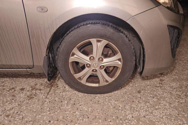 Used Mazda 3 2010 Hatchback 1.6 Manual Comfort Model Right Front Wheel Hub