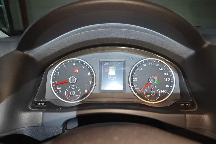 Used Volkswagen Tiguan 2015 2.0 TSI Automatic All-Wheel Drive Flagship Edition