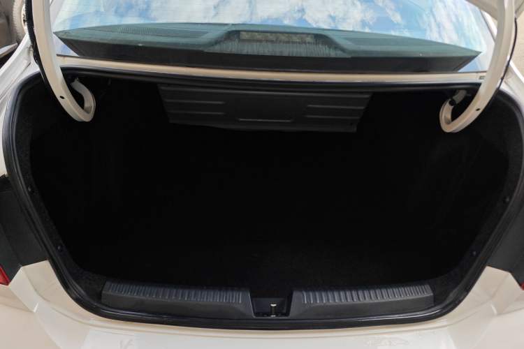 Used Volkswagen Jetta 2017 1.5L Automatic Comfort Model Trunk