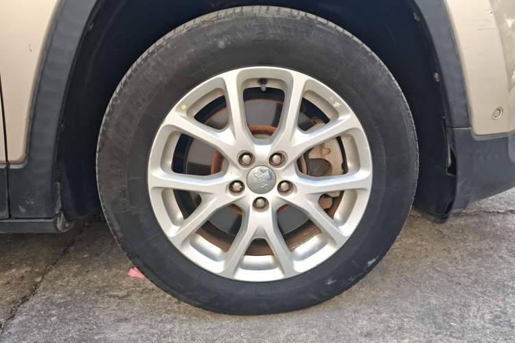 Used Jeep Cherokee 2016 2.4L Leading Smart Version