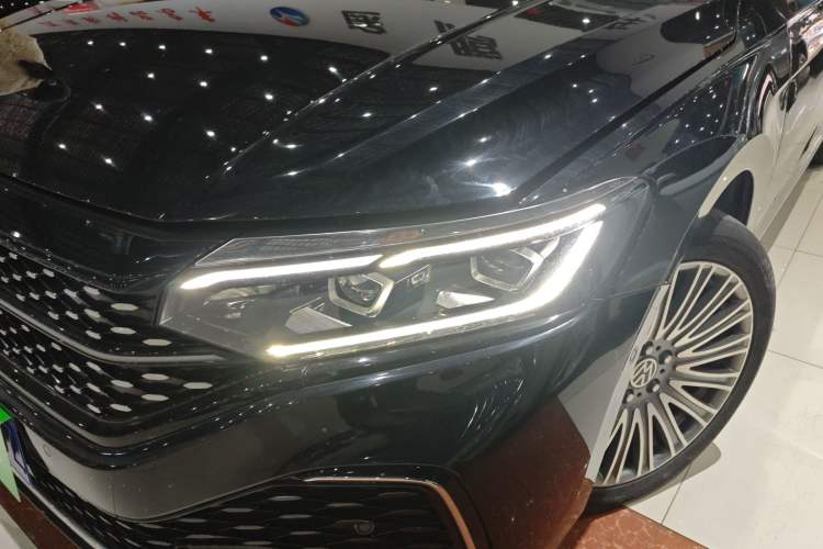 Used Volkswagen Passat 2023 Restyled 330TSI Starry Luxury Edition