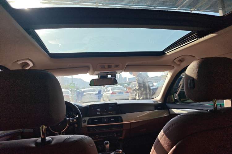 Used BMW 5 Series 2014 520i Touring Edition
