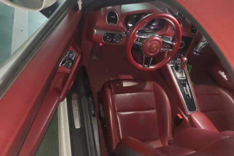 Used Porsche Boxster 