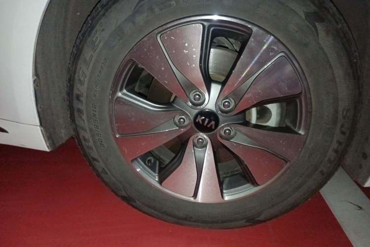 Used Kia K5 2016 2.0L Hybrid GLS