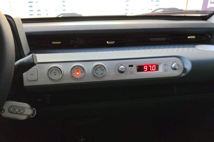 Used Wuling Hongguang MINIEV 2022 GAMEBOY 300km Enthusiast Model with Lithium Iron Phosphate