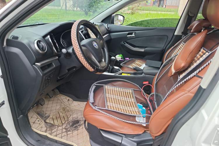 Used Venucia T70 2016 1.6L Manual Ruixing Edition