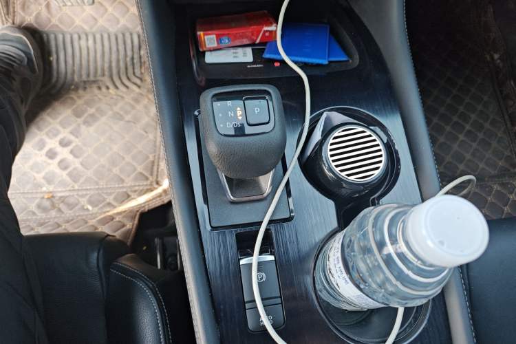 Used Nissan X-Trail 2021 VC-Turbo 300 CVT 2WD Luxury Edition 7-Seater Gear Lever