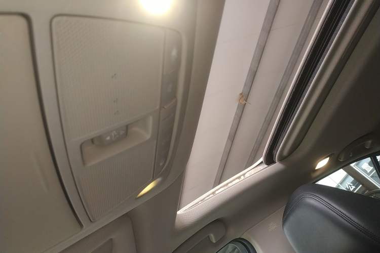 Used Infiniti Q50L 2015 2.0T Comfort Edition Headliner