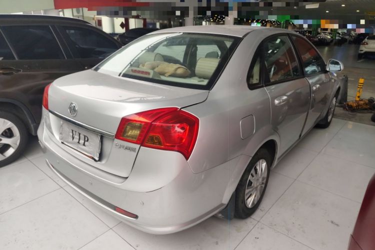 Used Buick Excelle 2015 1.5L Automatic Classic Model
