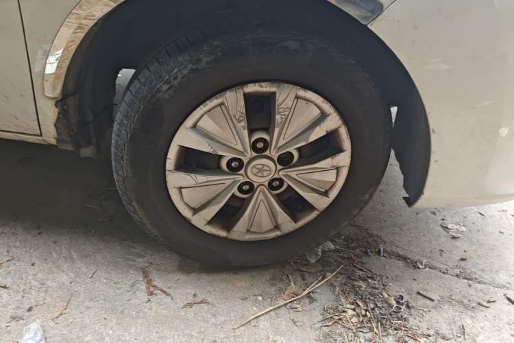 Used JAC Refine M3 2016 IKEA Edition 1.6L Luxury Model