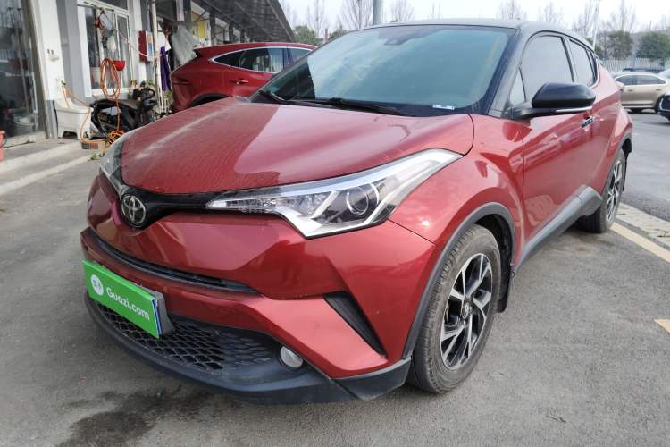 Used Toyota C-HR 2018 2.0L Leading with Sunroof China VI Standard