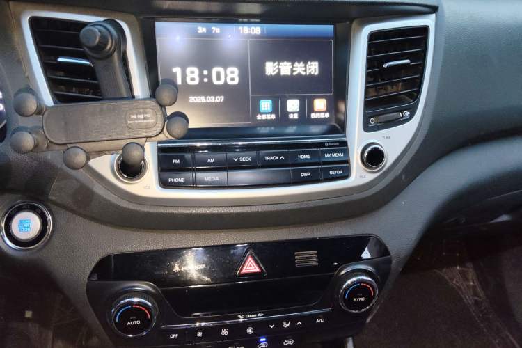 Used Hyundai Tucson 2018 1.6T Dual-Clutch Two-Wheel Drive 15th Anniversary Special Edition
