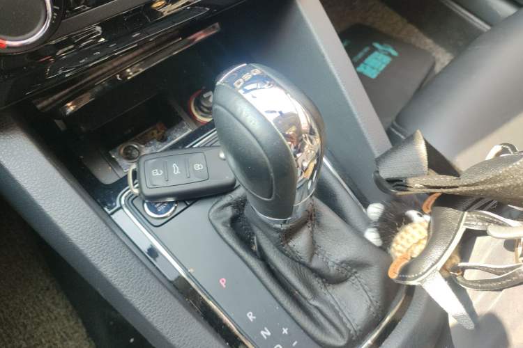 Used Volkswagen Sagitar 2017 230TSI Automatic Comfort Version