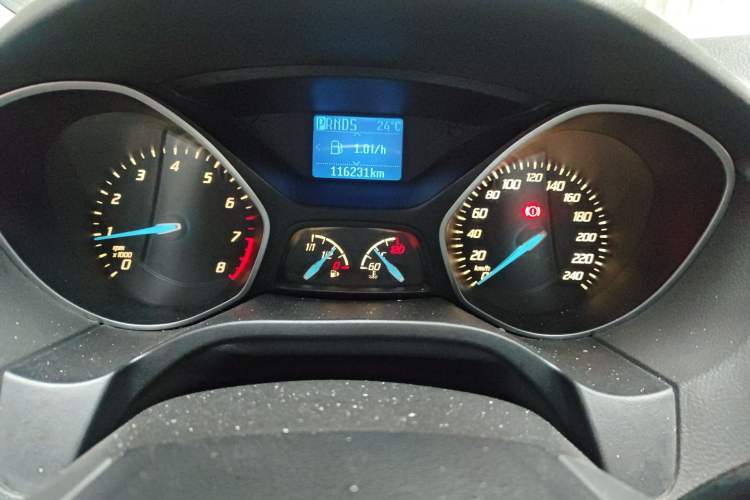 Used Ford Focus 2012 Sedan 1.6L Automatic Fashion Edition