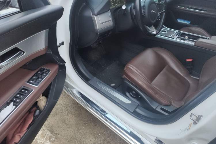 Used Jaguar XFL 2020 XFL 2.0T P250 Four-Wheel Drive Luxury Edition Driver Seat