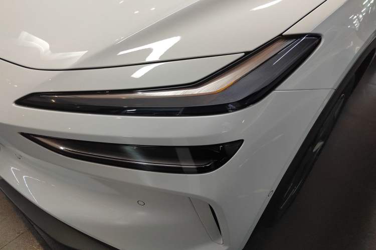 Used ONVO L60 2024 60 kWh Rear-Drive Version