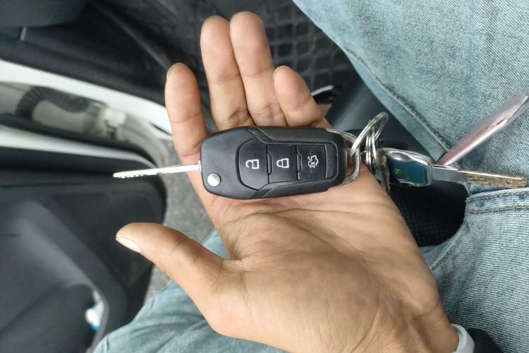 Used Ford Everest 2017 2.2T Diesel Manual 4x4 Luxury Edition 5 Seats