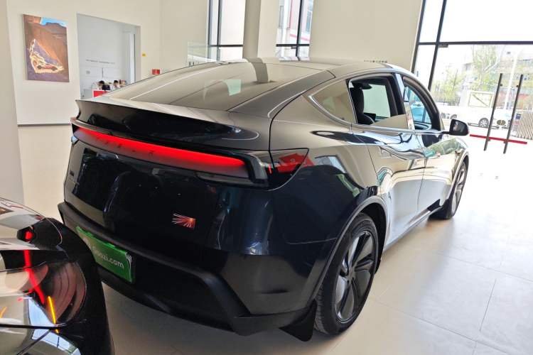 Used Tesla Model Y 2025 Long-Range All-Wheel Drive First Edition Rear Right 45 Deg