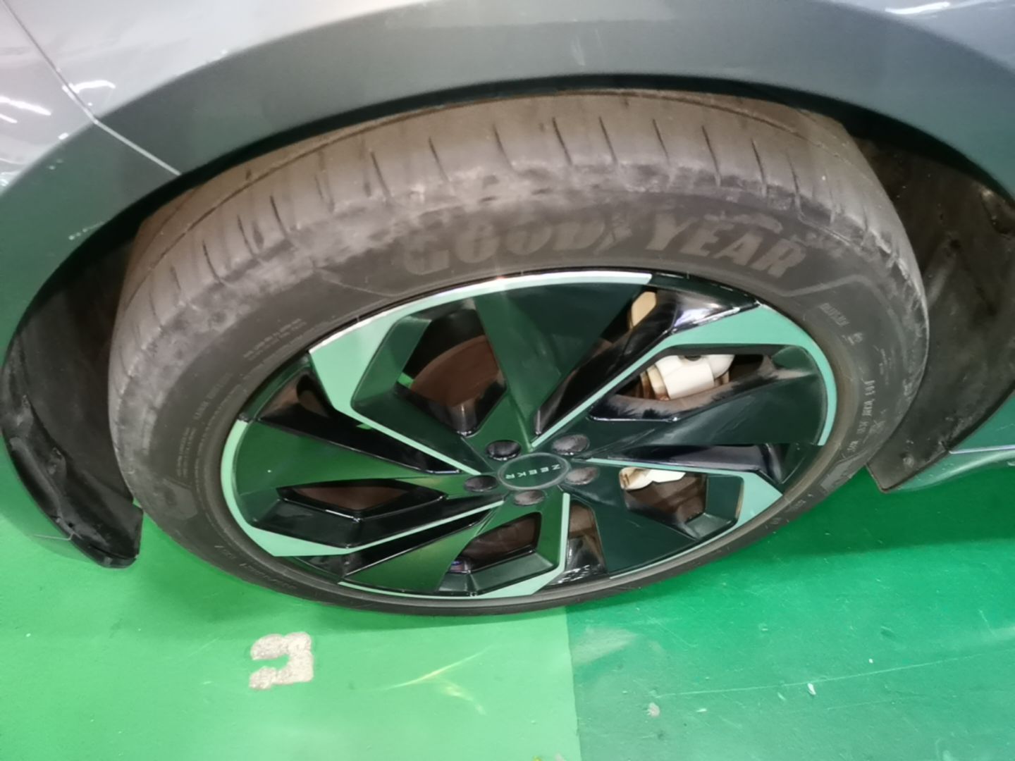 Zeekr 001 2023 WE Edition 86 kWh — снимка 10