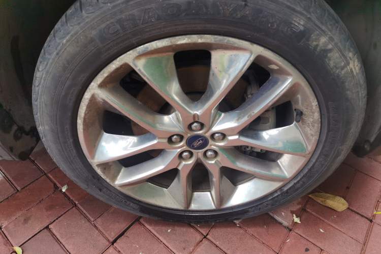 Used Ford Edge 2016 EcoBoost 245 Four-Wheel Drive Titanium 7-Seater
