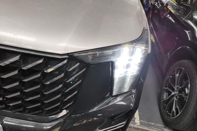 Used GAC Trumpchi GS8 2022 Linghang Series 2.0 TGDI Two-Wheel-Drive Luxury Smart Connectivity Version (7 Seats) Left Front Headlight