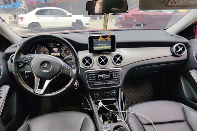 Used Mercedes-Benz GLA 2015 GLA 200 Fashion Model
