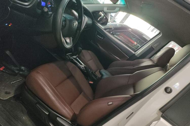 Used Toyota Fortuner 2016 2.7L Middle East Version