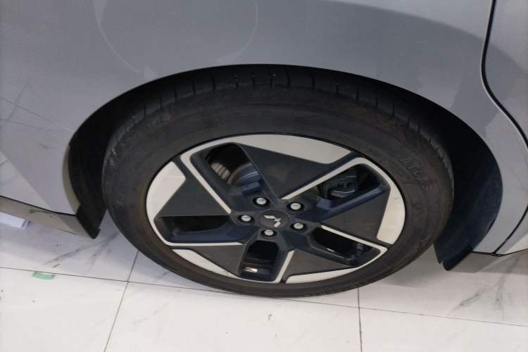 Used Wuling Xingguang 2024 Co-Creation Edition 510 Advanced Model
