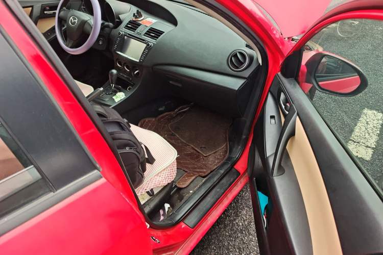 Used Mazda 3 2011 Sedan 1.6L Automatic Comfort Model Instrument Cluster