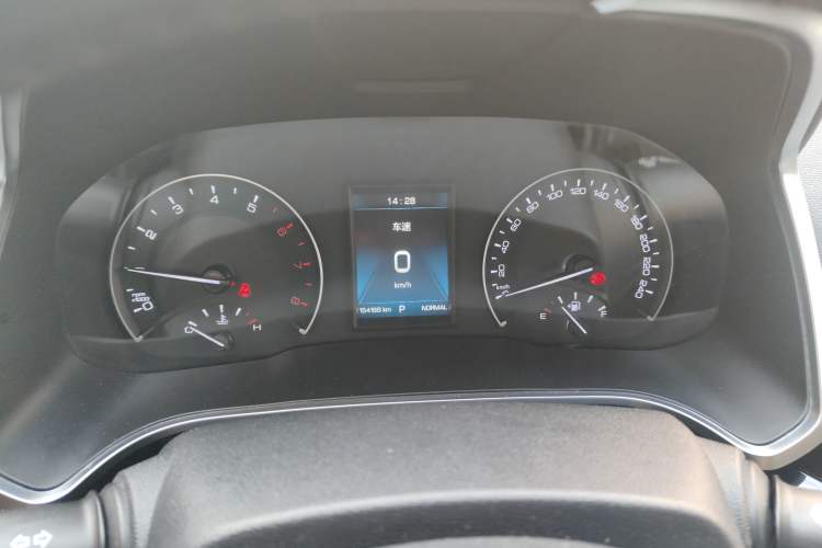 Used Wey VV5 2017 2.0T Ultra-Luxury Version
