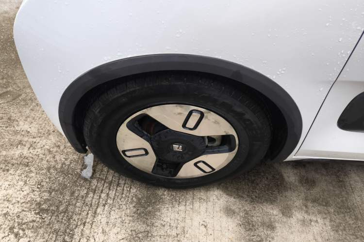 Used Baojun KiWi EV 2021 Artist Model Lithium Iron Phosphate