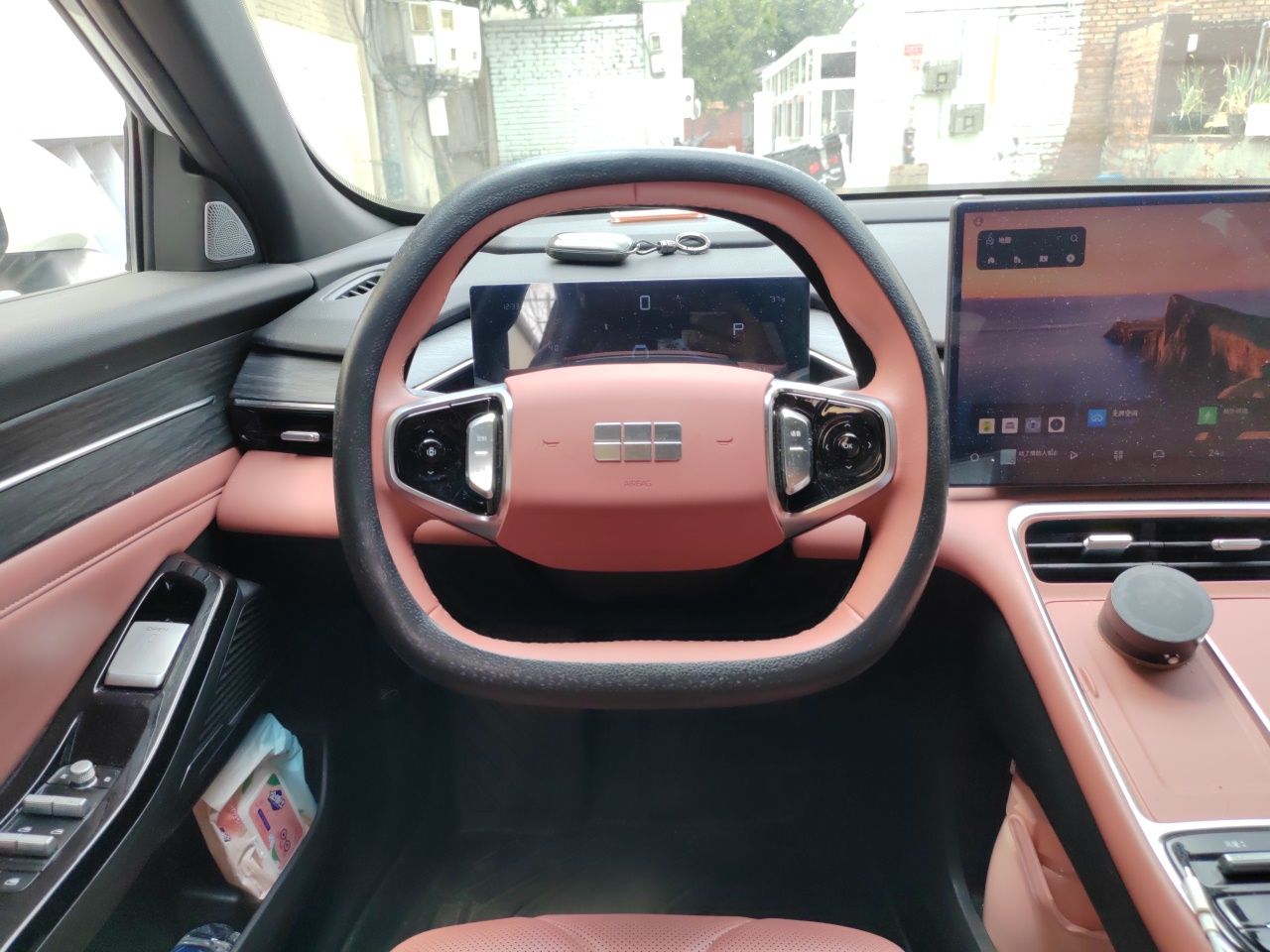 Geely Galaxy L6 2025 EM-i 60km Exploration Edition — снимка 10