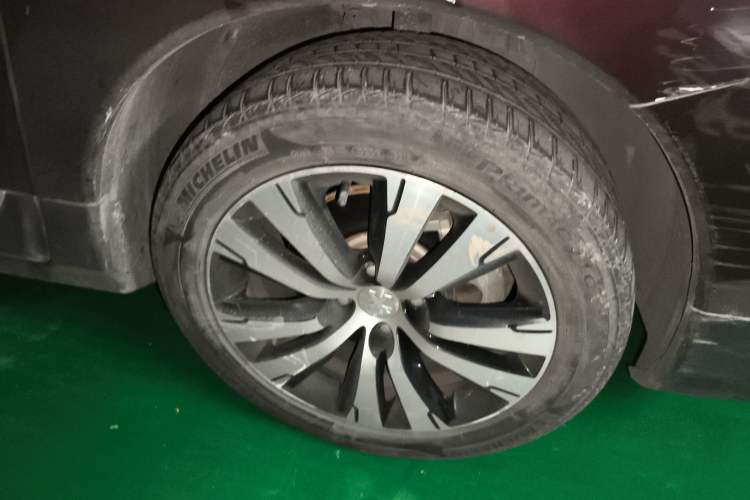 Used Peugeot 3008 2016 2.0L Automatic Trend Edition